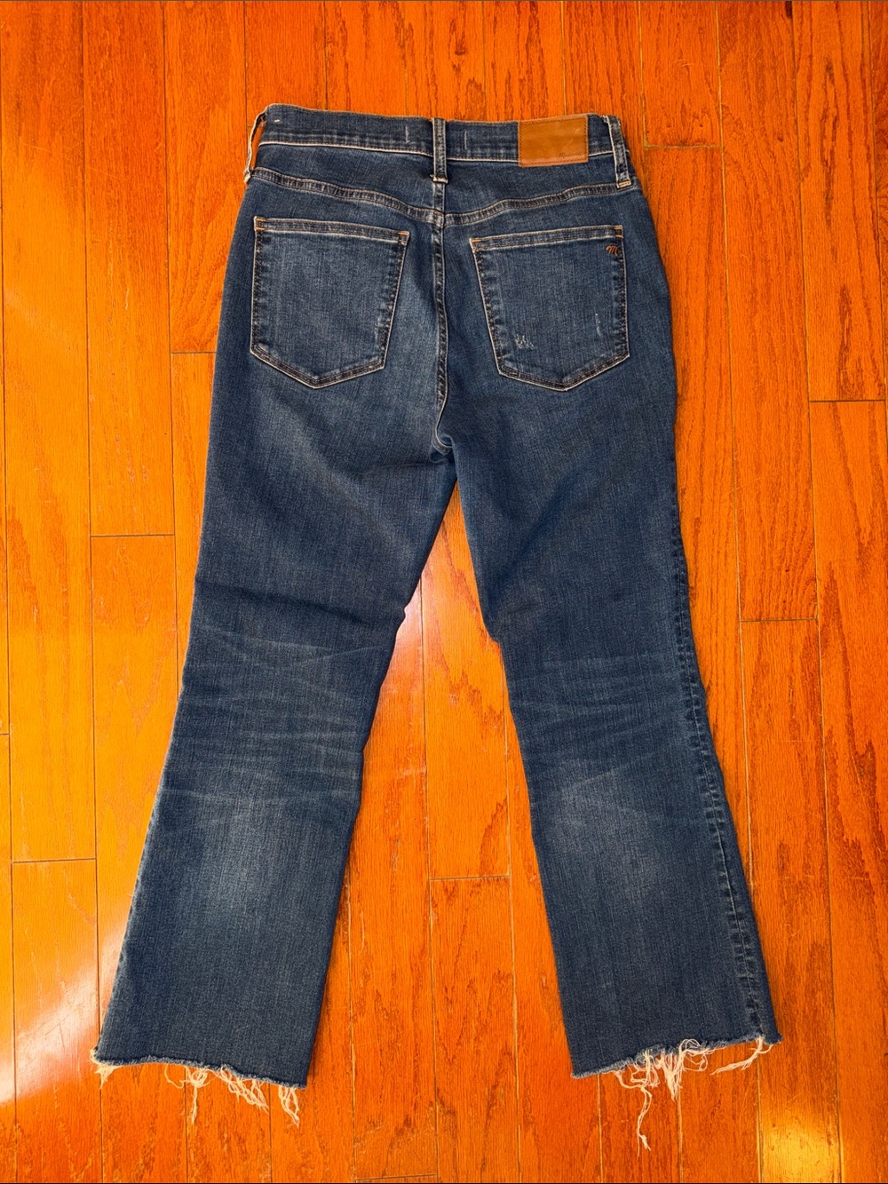 Madewell Cali Boot Jeans | Size 26 | Medium Wash Frayed Hem - Picture 6 of 9